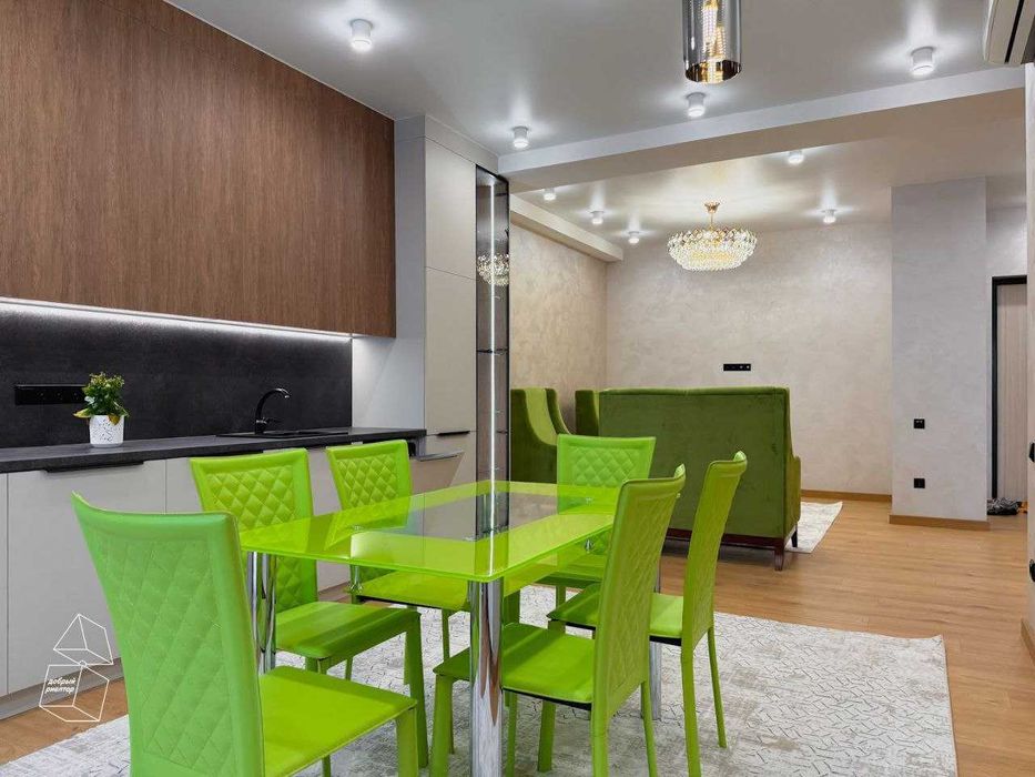 м.Буюк Ипак Йули ул.Сайрам новостройка 2-комн 2/4 65 м² новый ремонт