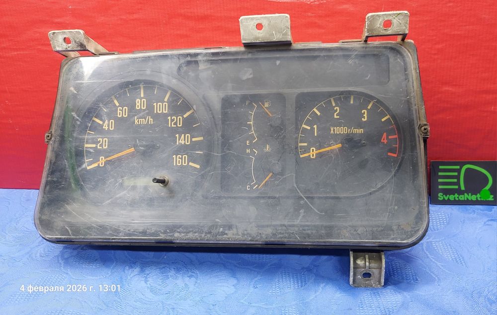 Щиток панель приборов Isuzu Elf Исузу Ельф