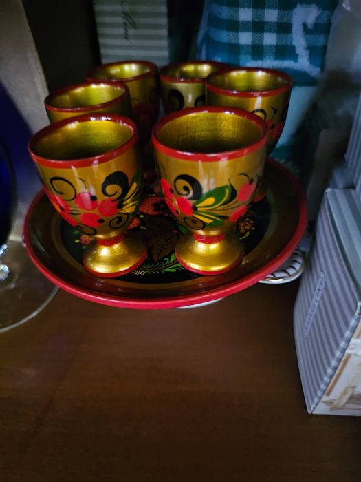 Деревянные рюмки с хохломой