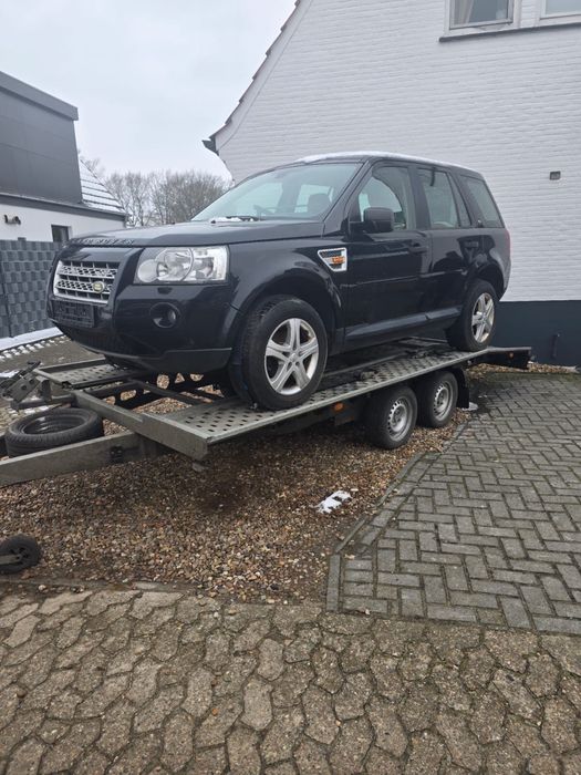 Inchiriez Platforma Auto 4,5m 2700kg