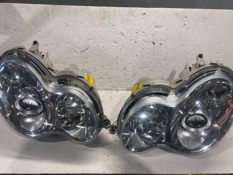 Фарове Мерцедес Ц класа фейслифт