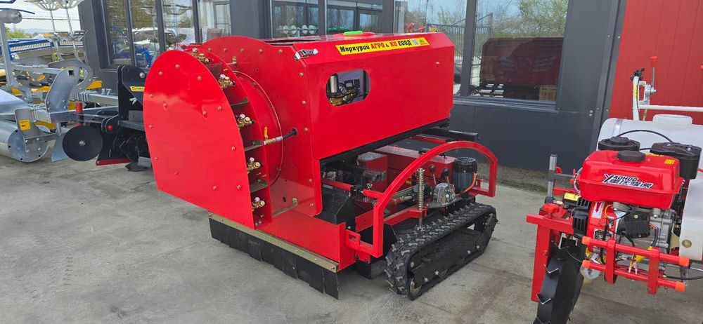 Професионална кoсачка - мулчер самоходна, Hulk 1300мм 27 к.с.