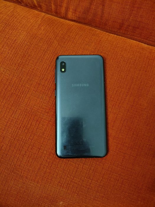 Samsung a 10 . .