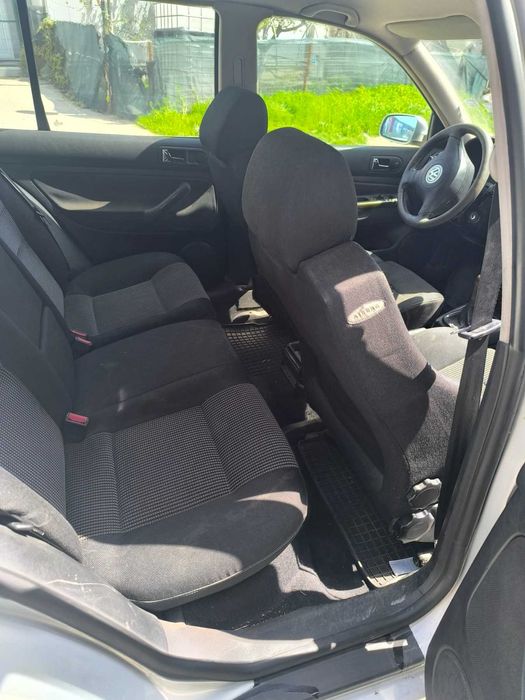 Автомобил Фолксваген Голф