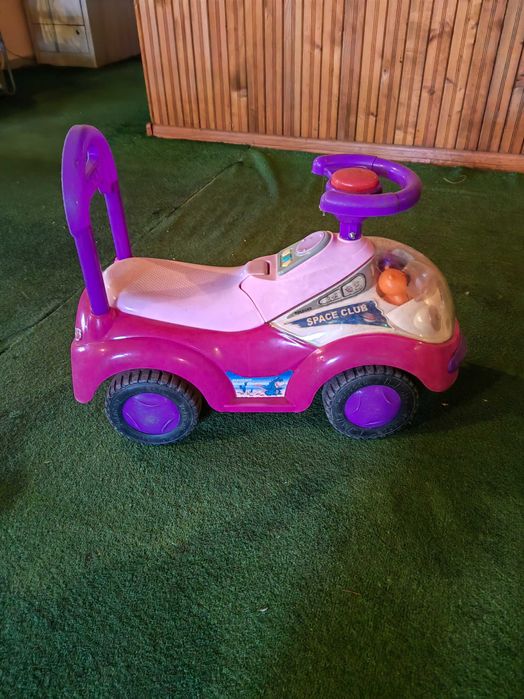 Детска количка със мелодии