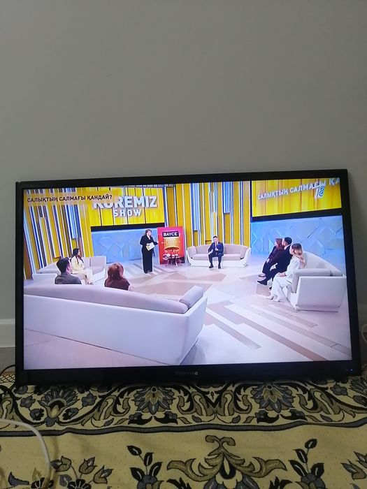 Продам телевизор 82 см, не смарт