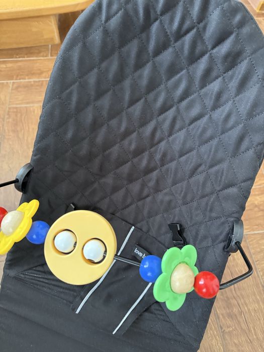 Шезлонг для малыша в отличном состоянии