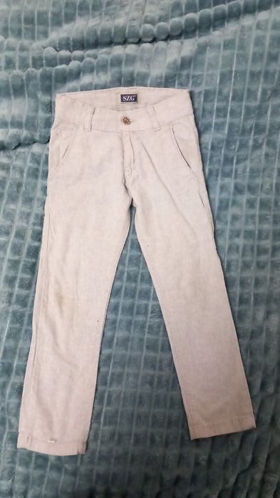 Vând pantaloni copi eleganti