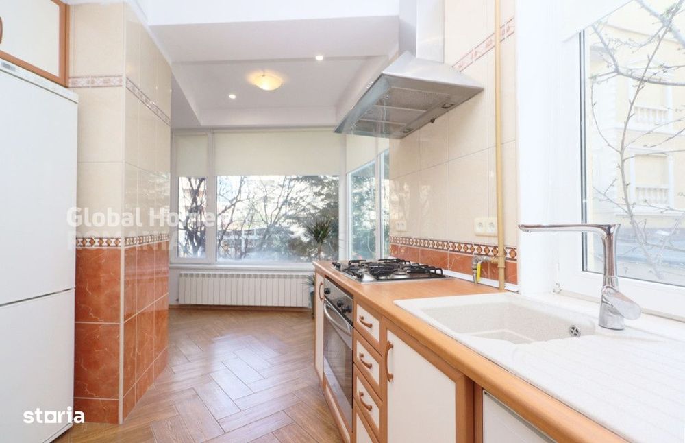 Apartament 3 camere | Sat Francez - Aron Cotrus | 101 mp | 2005 | Parc