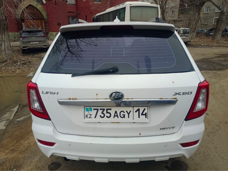 Автомобиль Lifan x60 срочно