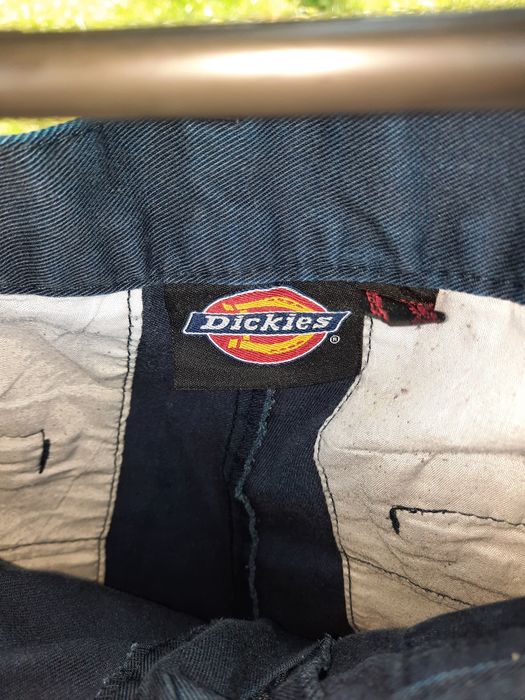 Pantaloni Dickies (nu carhartt, stussy)