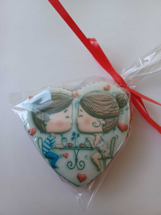 Свети Валентин/меденки/ торта за Св. Валентин