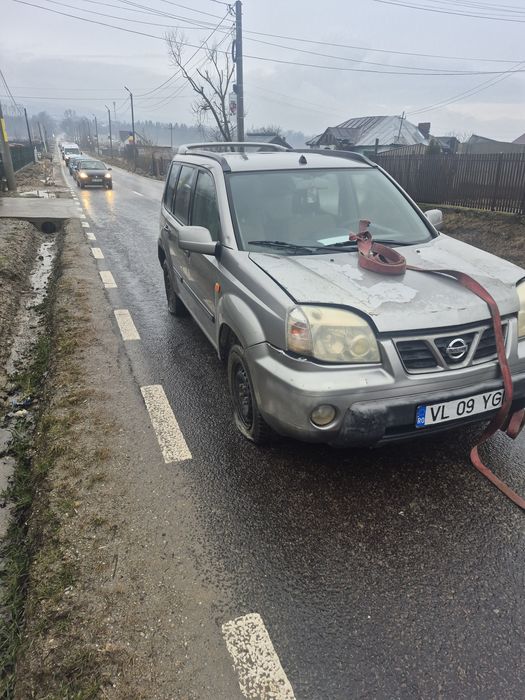 Nissan x-trail vând sau dezmembrez