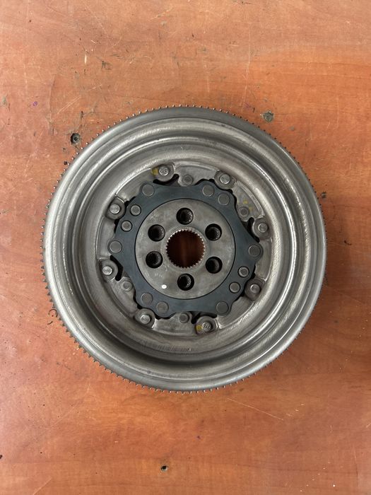 Volanta DSG cu masa dubla Audi A3,vw golf 5 motor 2.0 tdi BMM