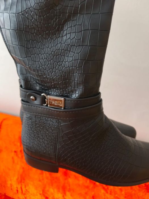 Женские сапоги демисезонные