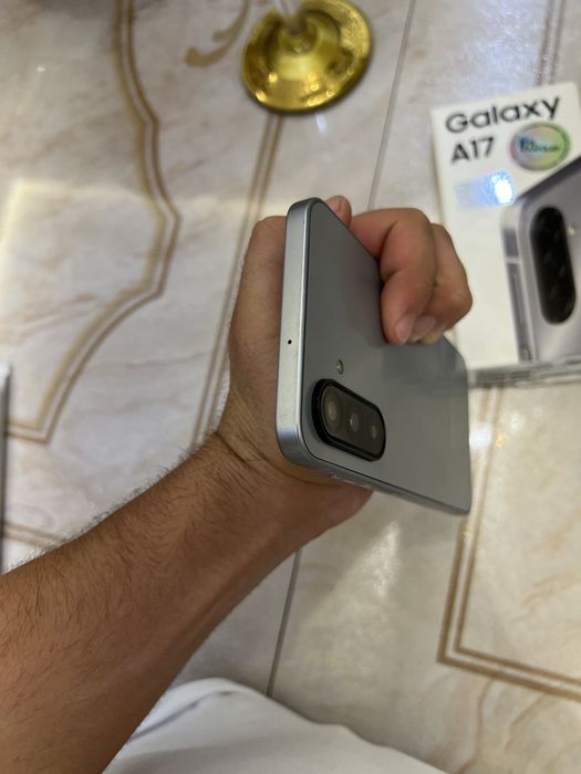 Samsung Galaxy A17