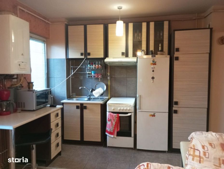 De vanzare apartament cu 2 camare decomandat Manastur