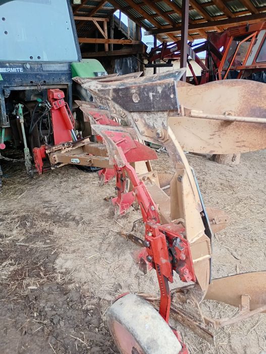 Plug reversibil 3 brazde Vogel Noot nu Goizin