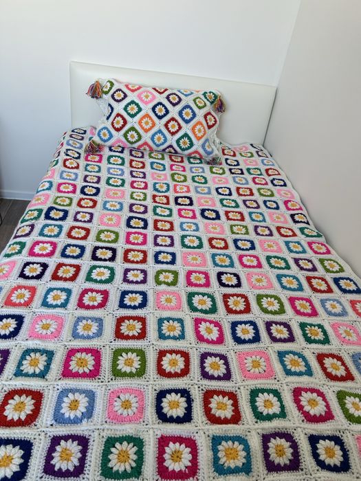 Продам вязанное покрыаало