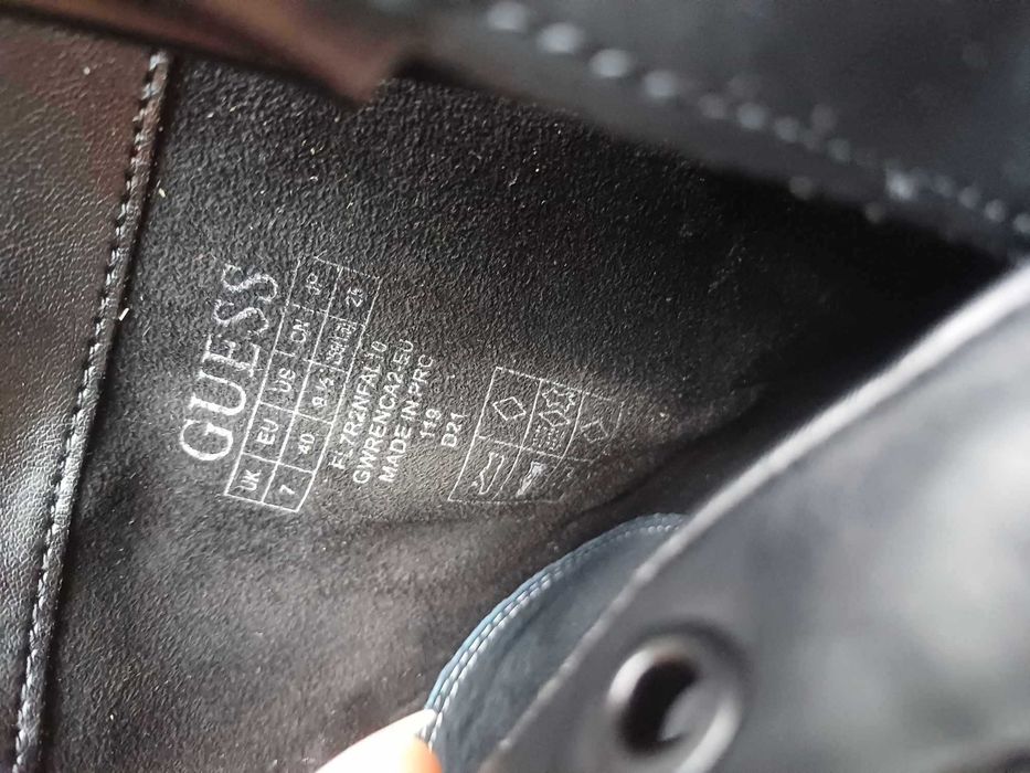 Botine marca Guess, marimea 40