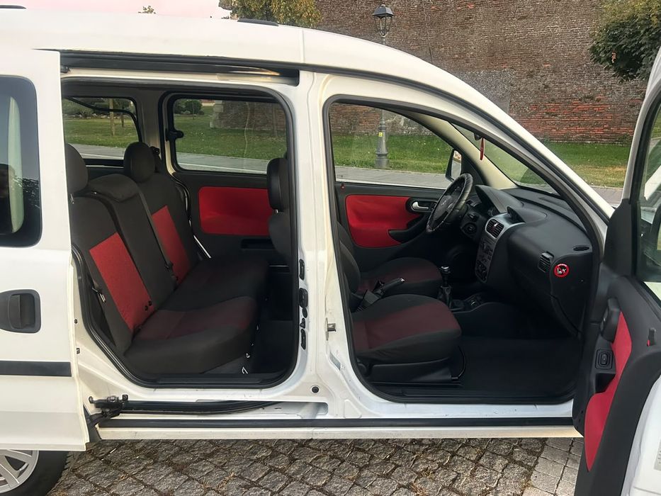 Opel Combo 1.6 Benzina an 2009