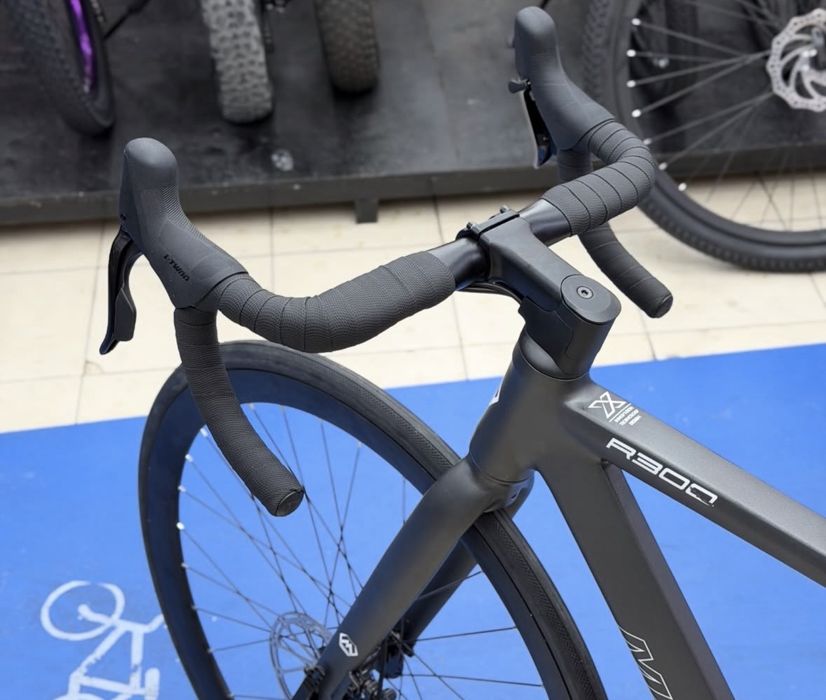 Шоссейный велосипед MACOGE R300