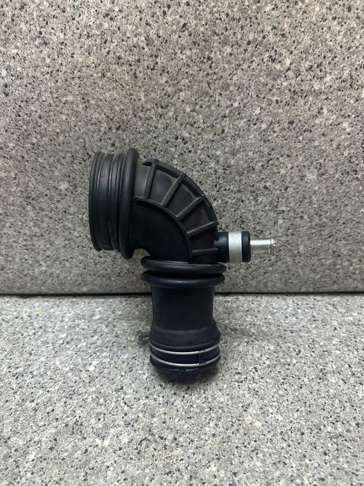 Патрубок турбины гофра воздухана TD27 QD32 на Ниссан Террано R50