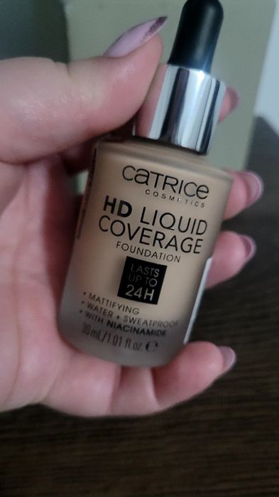 Fond de ten Catrice 020