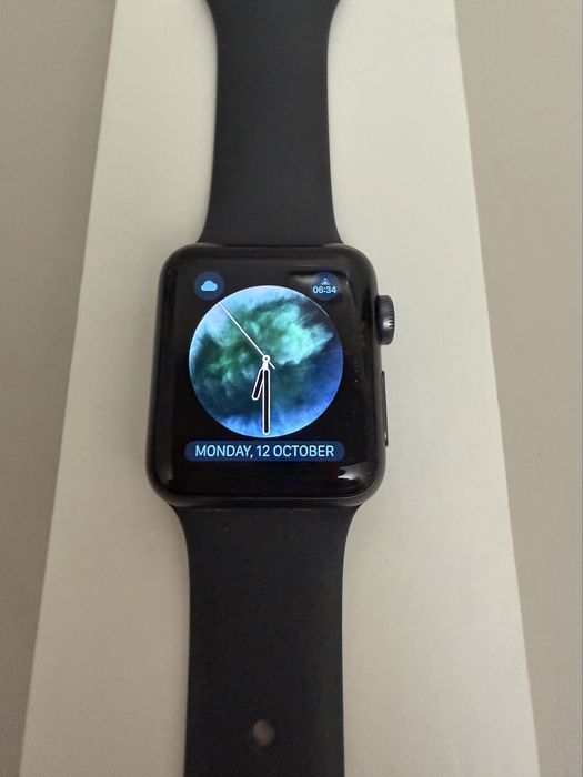 Часы Apple Watch Series 3, 38 мм, GPS