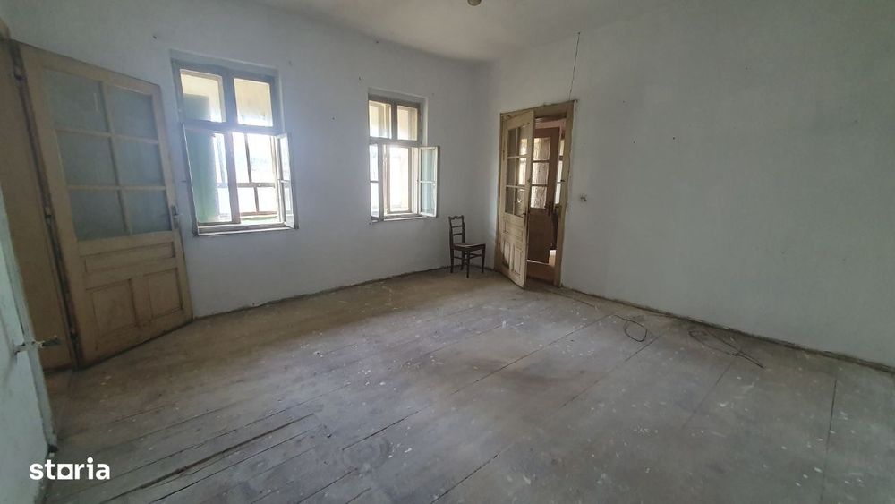 Vand teren cu casa veche in Zadareni - ID : RH-37250-property