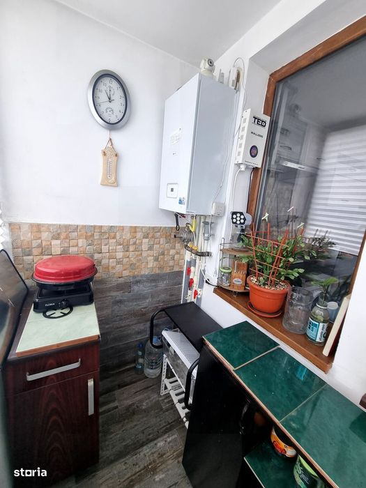 Ferdinand consulatul Turc- apartament 3 camere 80 mp renovat cu gaze