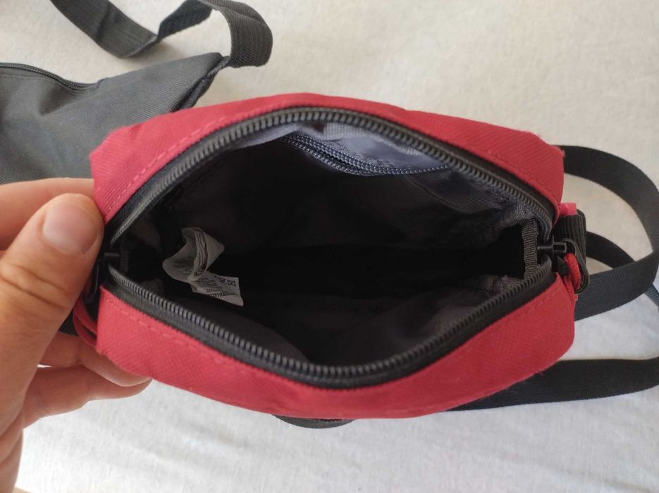 Мъжка чанта EASTPAK, LEVIS