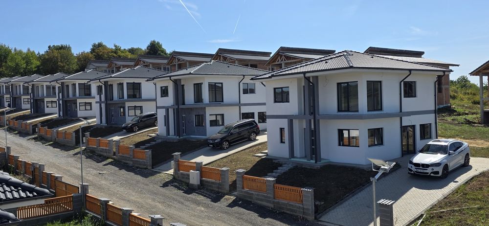 Case de vanzare. Panorama Residence