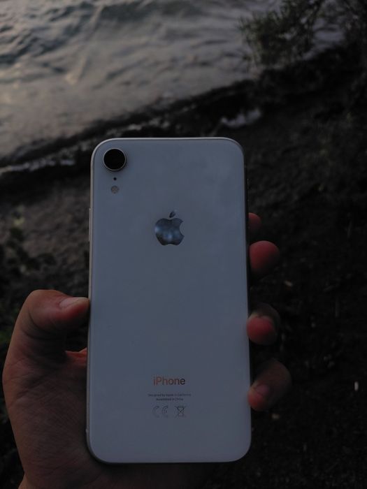 Iphone XR 64GB в хорошом состоянии