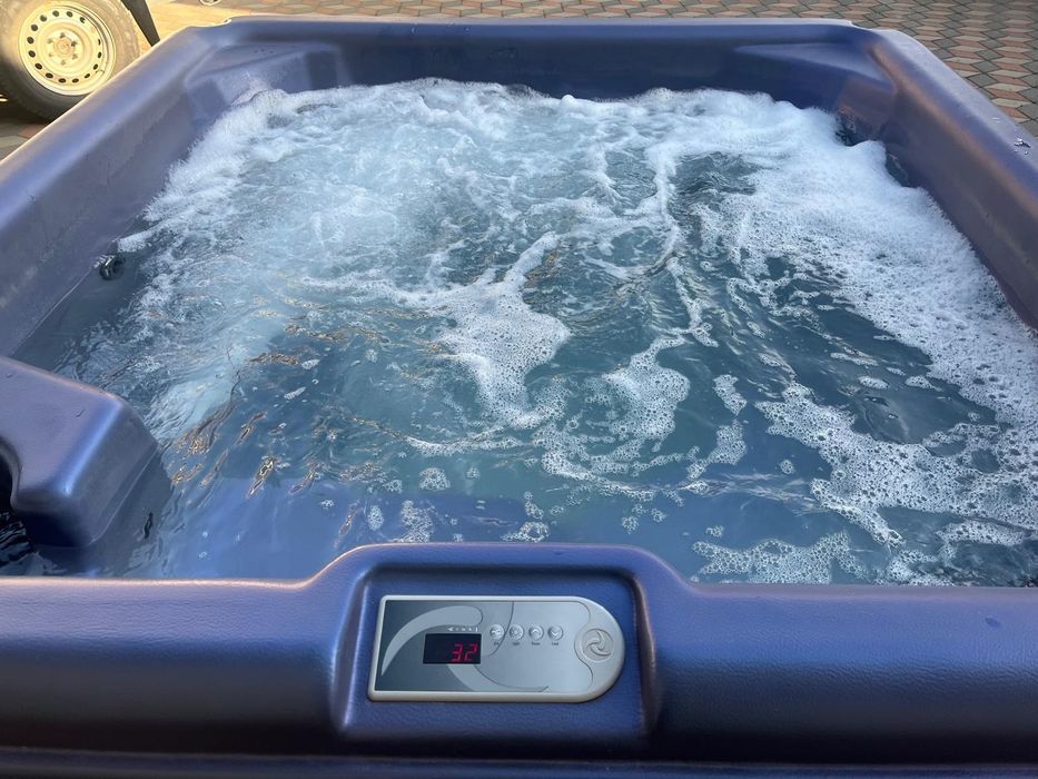 Jacuzzi cu hidromasaj