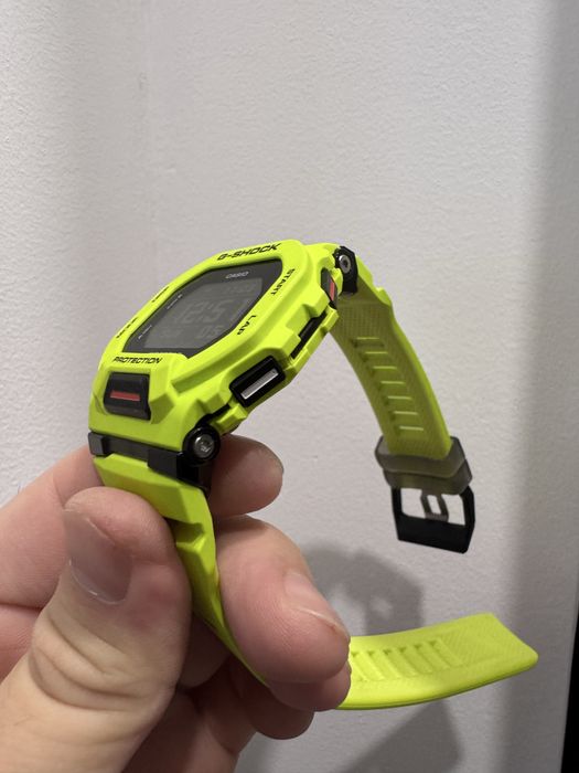 Продам часы оригинал Casio GBD-200 в идеале