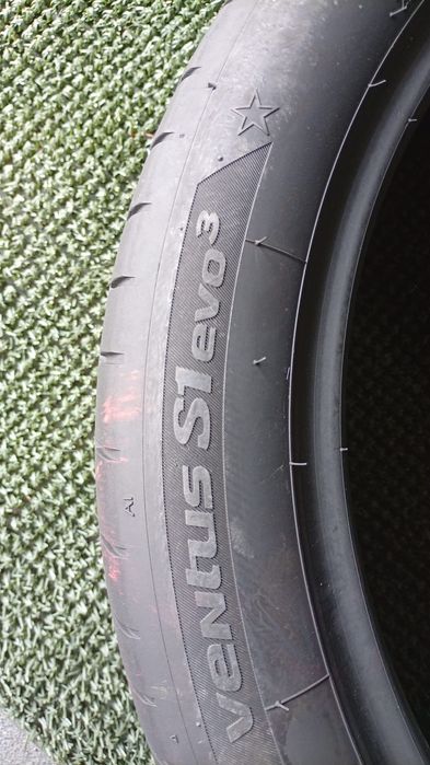 255 40 19 Hankook o bucată