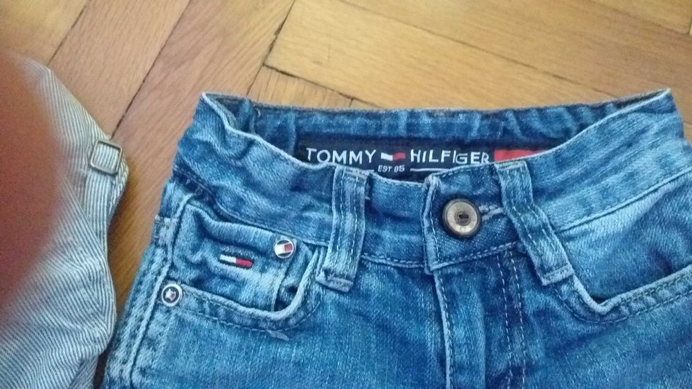 Детски оригинални дрехи за момче размер 98-от 25 до 40лв за брой.