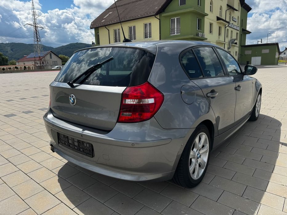 BMW 1 Series 2010 — imagine 4