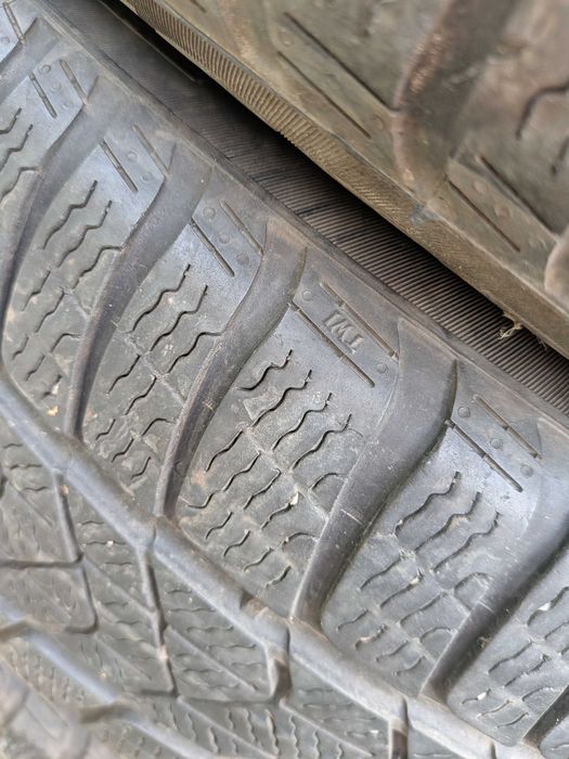 Pirelli Winter 205 60 16