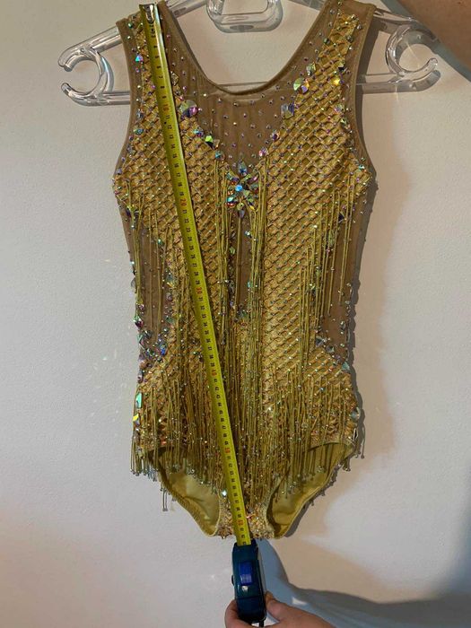 трико за художествена гимнастика