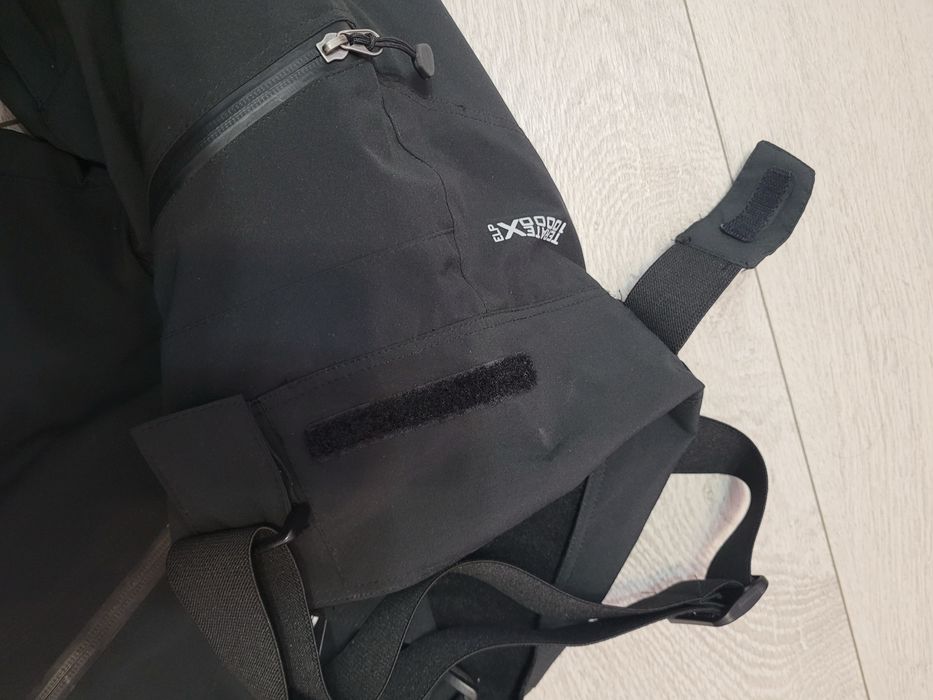 Pantaloni schi dama/copii marime XS sau 34 nefolositi