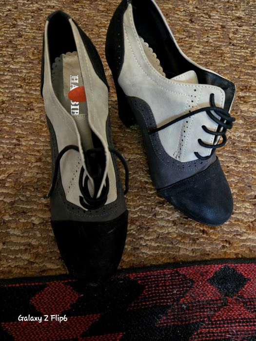 Обувки дамски нови