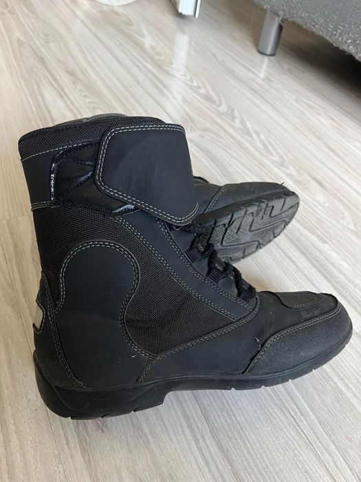 Мото комплект – яке RST, кевларен панталон Akito и обувки Probiker