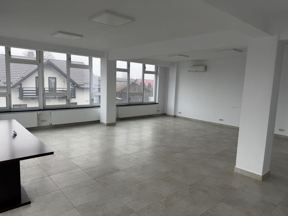 Spatiu birouri/showroom, 100 mp, etaj 1 , Itcani