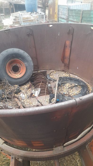 Сено дробилка. .