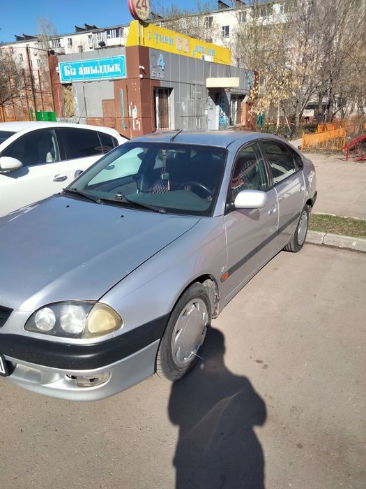 Продам Тойота Авенсис