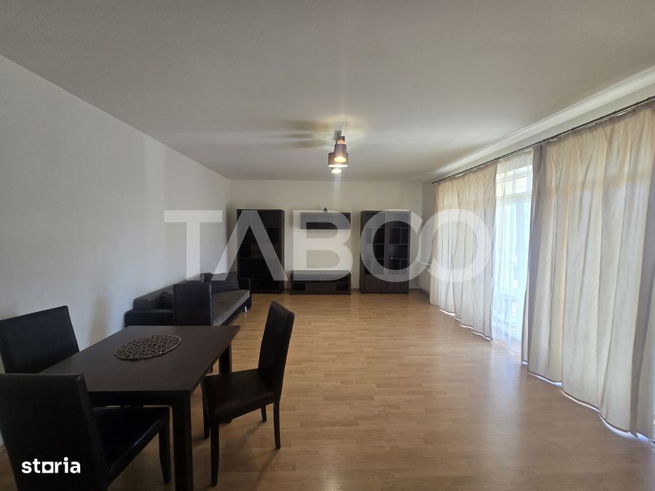 Prima inchiriere-Apartament 103 mpu 3 camere balcon 10 mp zona Strand — fotografia 1