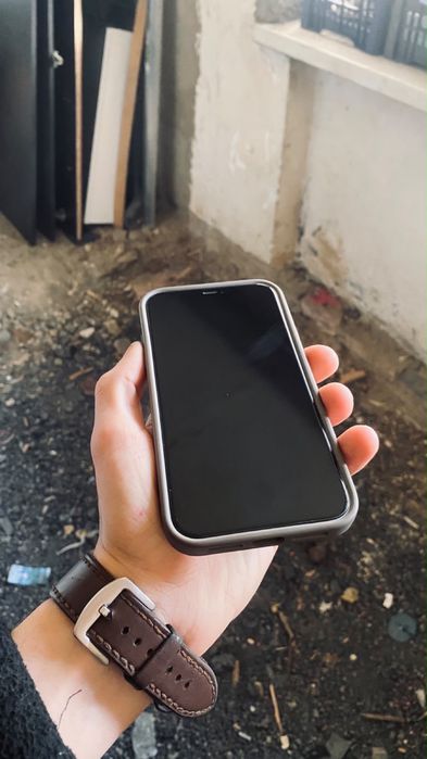 Iphone 11 64gb .