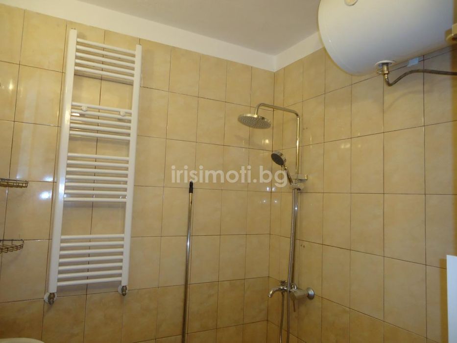 Под наем двустаен, €600, 90кв.м. в Стрелбище